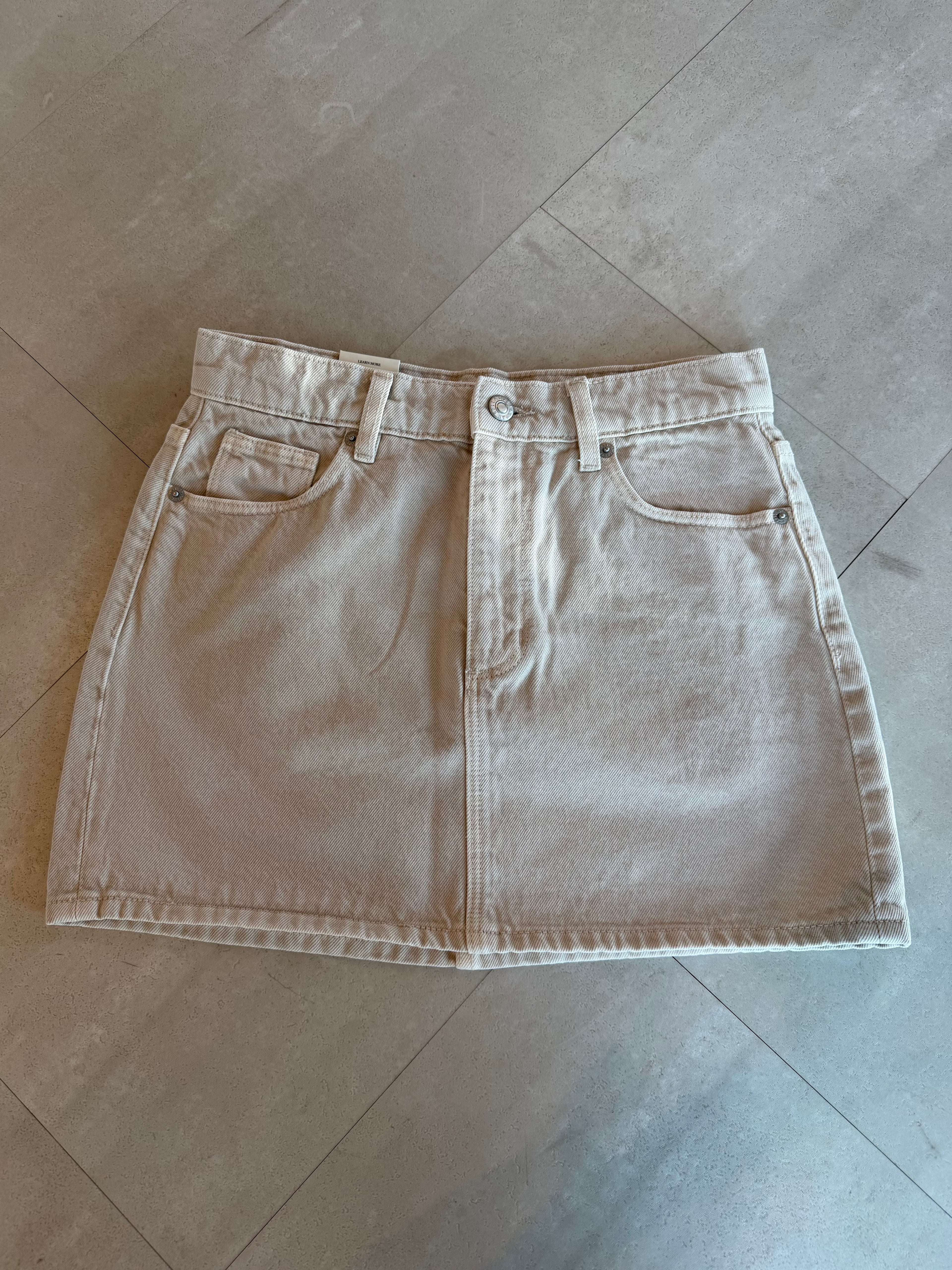 90s Relaxed Mini Skirt