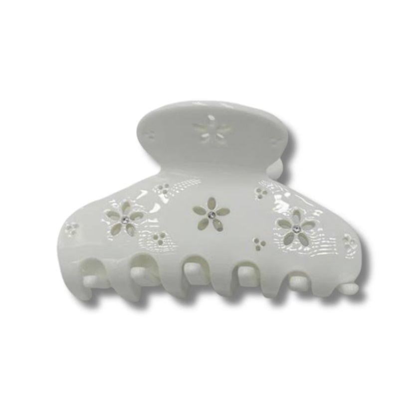 Eyelet Claw Clip